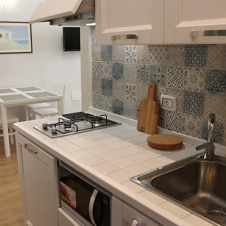 Nunzia Sweet * Nápoles