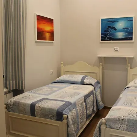 Nunzia Sweet * Nápoles